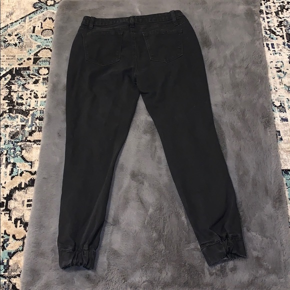 Almost Famous black jeans, with two rips. - Picture 2 of 5